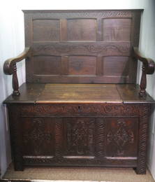 Rare Small Oak Box Settle or Arm Chair, CA 1640-1700: