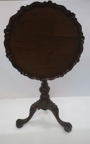 Petite Mahogany Tilt-Top Table with Pie Crust Top: