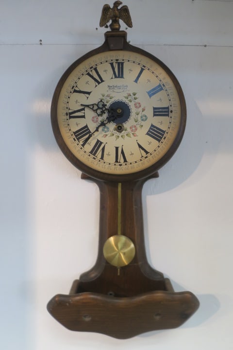 NEW ENGLAND CLOCK, Country Key wind Pendulum Clock: (1 of 5)