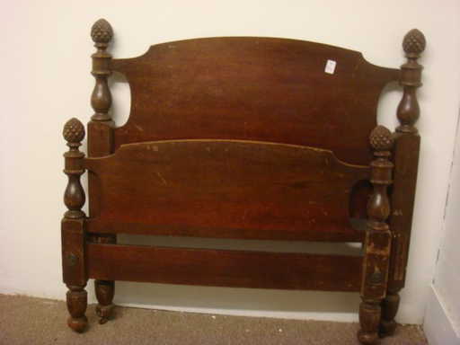 Twin Pine Auto >> 316: Mahogany Twin Bed with Pine Cone Finials: Twin Pine Auto >> 316: Mahogany Twin Bed with Pine Cone Finials: