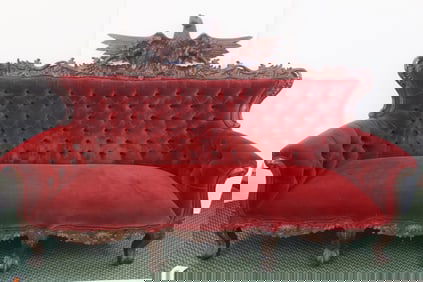 Falcon Crest Button Tufted Victorian Sofa: