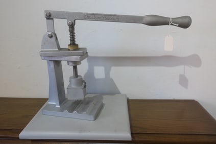 SHUCKMASTER 340 Oyster Shucker with Attachment: