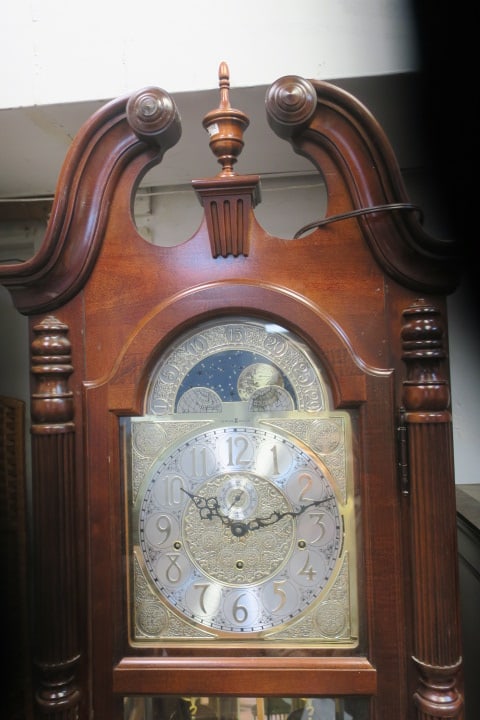 HOWARD MILLER Grandfather Clock:: It's a clock