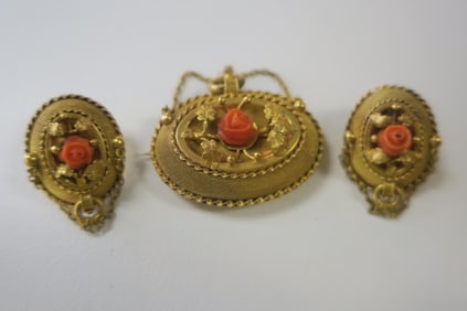 14Kt Etruscan Revival Earring and Brooch Suite: