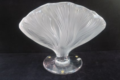 LALIQUE Heay Crystal "ICHOR" Vase: