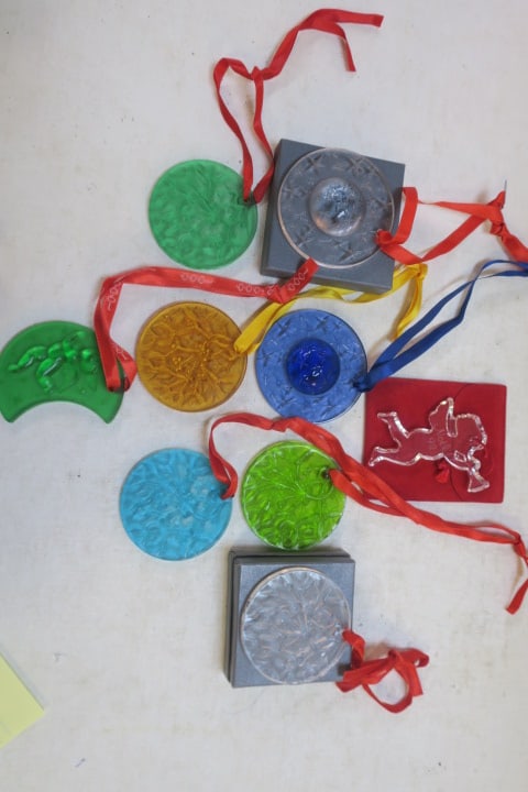 8 LALIQUE & BACCARAT Glass Christmas Ornaments: (1 of 5)