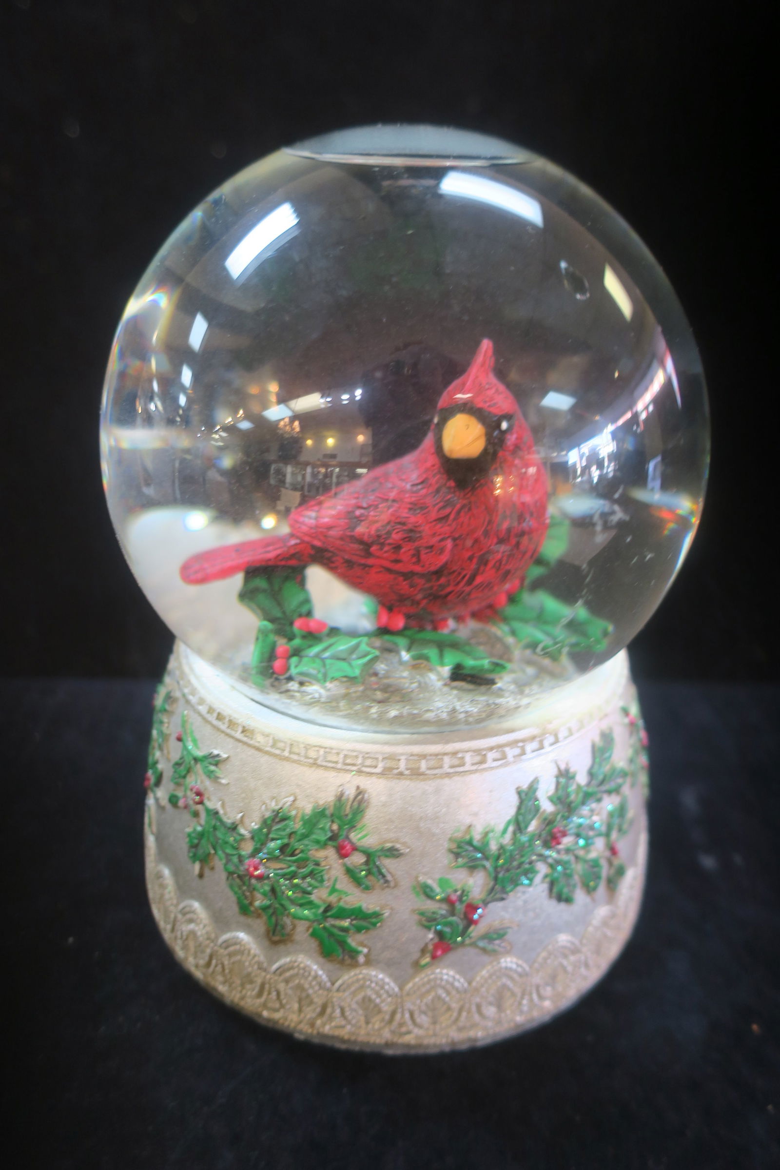 Holiday Wind Up Musical Snow Globe (1 of 3)