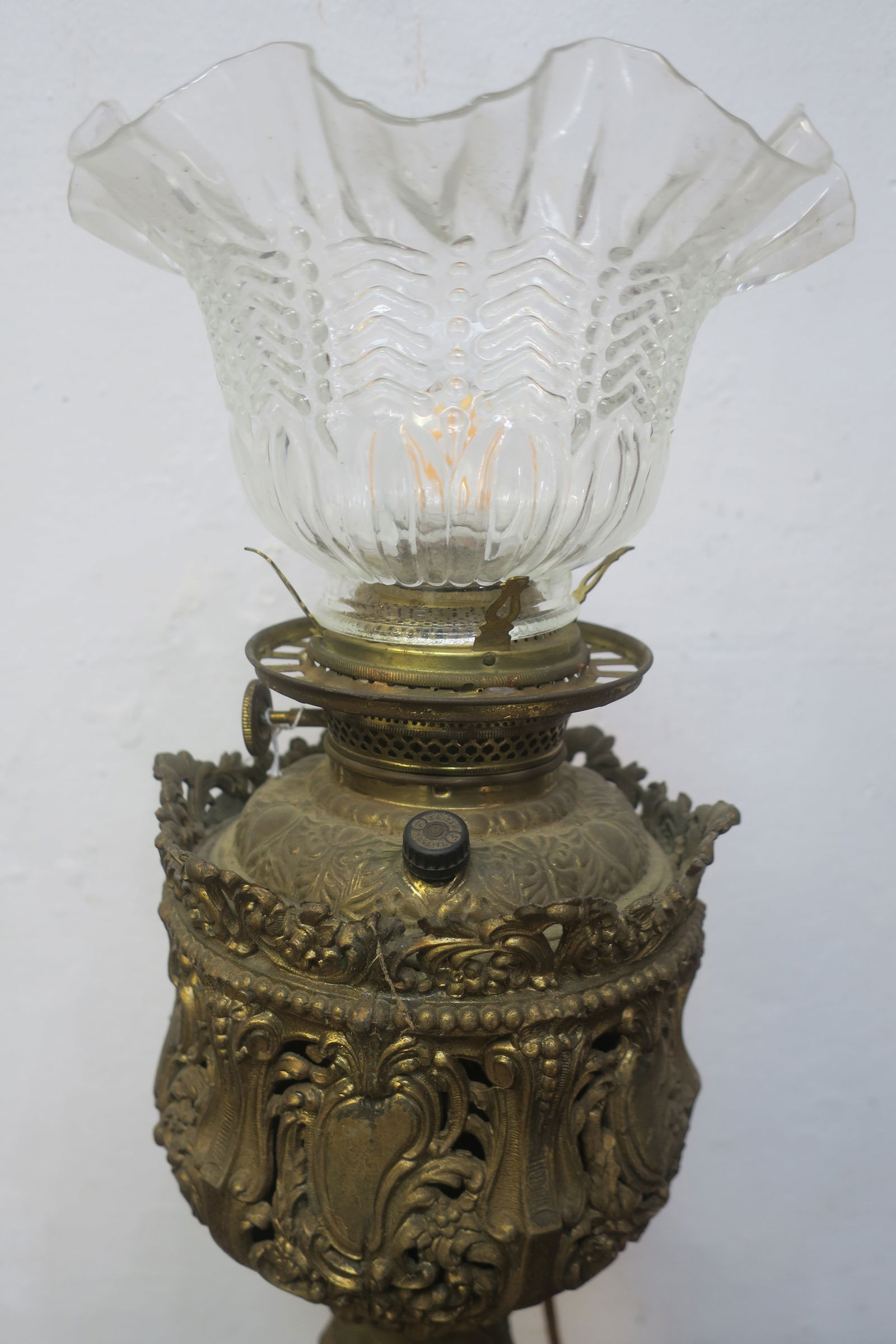 Antique Electrified Oil Banquet Lamp (1 of 3)