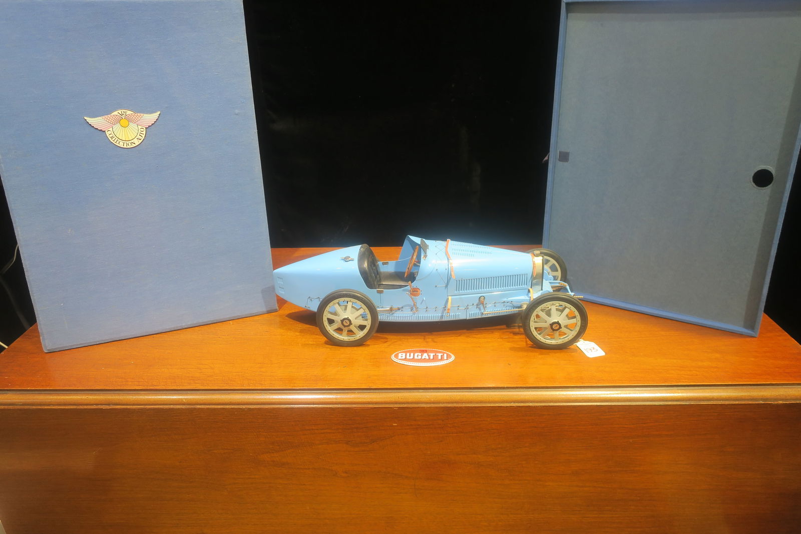 BUGATTI Type 35 Model By Art Collection, France (1 of 7)