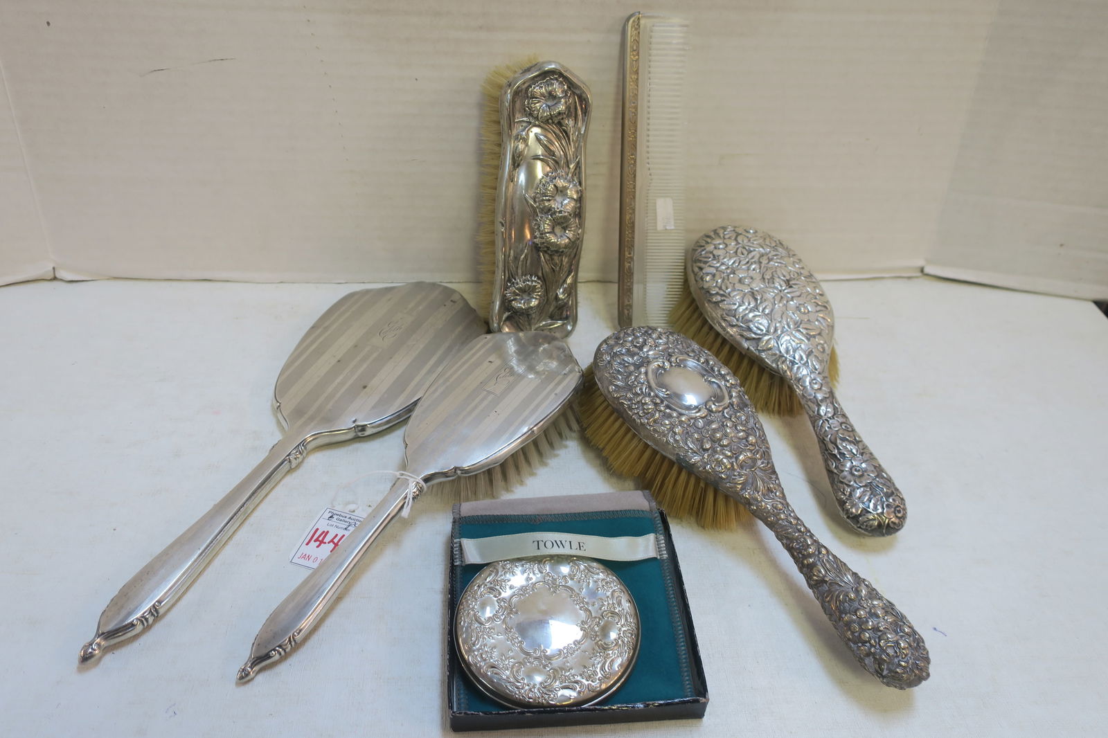 Assorted Sterling Brushes and Mirrors (1 of 3)