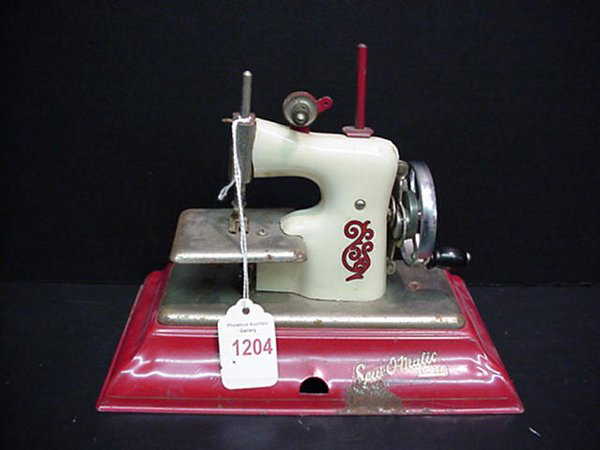 40 Little Betty Sew O Matic Sewing Machine Classy Matic Sewing Machine 40 Little Betty Sew O Matic Sewing Machine Classy Matic Sewing Machine