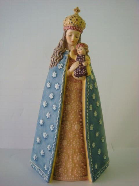 GOEBEL HUMMEL Supreme Protection HUM 364 Figurine:: GOEBEL HUMMEL Supreme Protection HUM 364 Figurine: First Limited Edition Offered by Goebel in Commemoration of MI Hummel's 75th Birthday. HUM 364 TMK-6. 9"T. This One is the Modified Backstamp Version