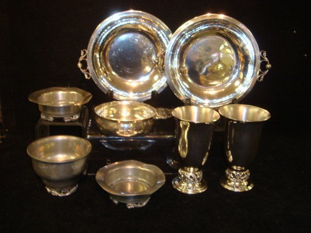 Shirley Pewter and Kirk Stieff Pewter Tabletop Items:: Shirley Pewter and Kirk Stieff Pewter Tabletop Items: Shirley Williamsburg VA Pieces Includes Pair of 7"D Handled Bowls, Pair of Open Foot Coasters, Pair of 5 1/4"T Goblets and 3 1/4"T Cup. Kirk Stief