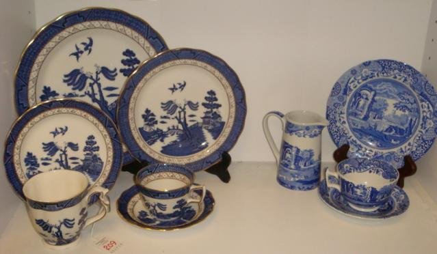 Two Patterns of SPODE and ROYAL DOULTON China:: Two Patterns of SPODE and ROYAL DOULTON China: 6 Pieces of Royal Doulton Booths Real Old Willow and 4 Pieces of Spode Italian Blue and White. (60-120)