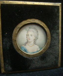 Hand painted Miniature on Ivory, Herzogin Von Berry:: Hand painted Miniature on Ivory, Herzogin Von Berry: German for Duchess of Berry Marked on Verso. 1 7/8" Diameter in Embossed Metal and Velvet Frame. 3 3/4" X 4". Domed Glass on Front. Painting on