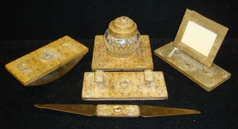 Reversed Carved Essex Crystal Bubble Glass Desk Set: