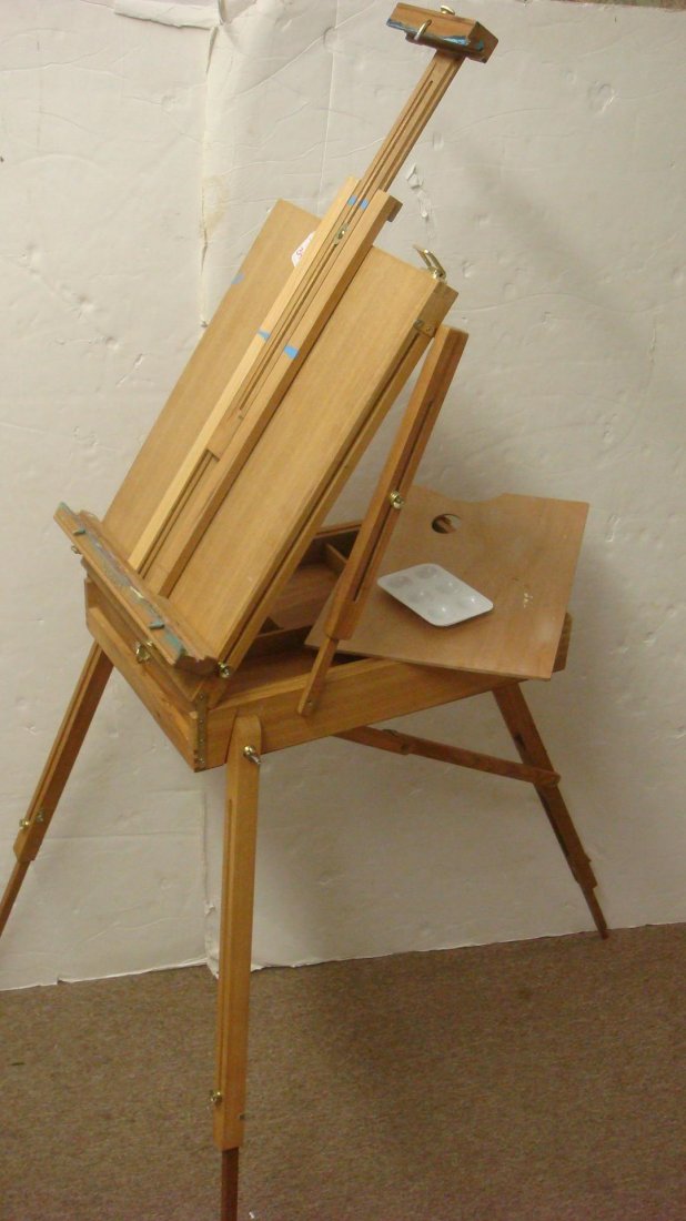 MONET Portable Artist Easel & Box:: MONET Portable Artist Easel & Box: Easel Folds up in to Compact Box. with Palette. (30-100)