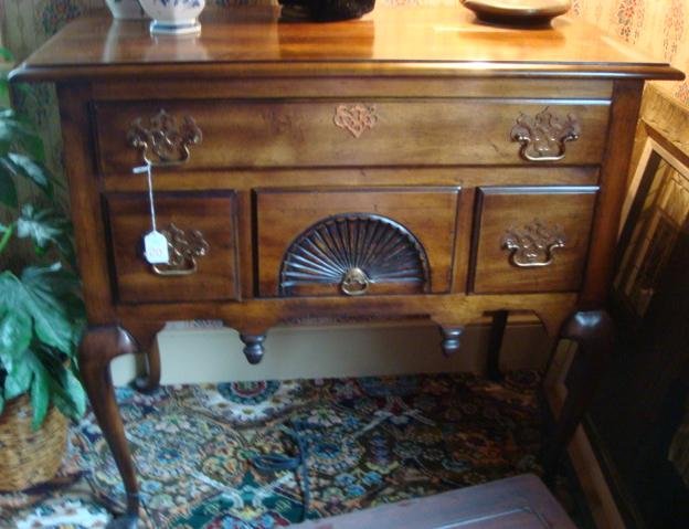 GLOBE Furniture Queen Anne Lowboy:: GLOBE Furniture Queen Anne Lowboy: Solid Board Sides and Back. Projecting Top is 34" X 18". Long Drawer Over 2 Small Separated by Carved Shell. 32"T. Drop Finials Along Apron. Replica of 1750 Lowboy.