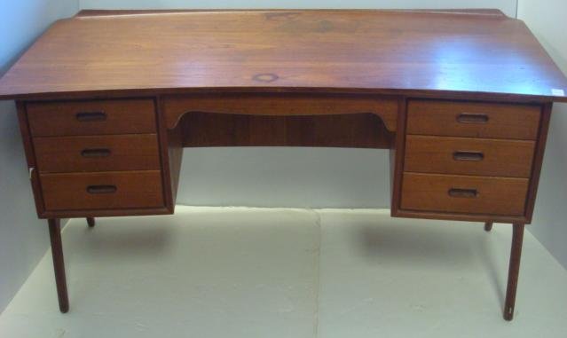 Mid-Century Modern Scandinavian Desk by SVEND MADSEN:: Mid-Century Modern Scandinavian Desk by SVEND MADSEN: Figured Teak, Danish Modern Executive Desk Has 3 Drawers on Left, 1 File Drawer On Right With Set-In Bookshelf on Opposite Side. Some Scarring. De