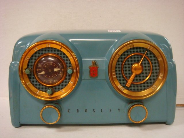 Crosley Turquoise Tube Tabletop Radio:: Crosley Turquoise Tube Tabletop Radio: 1953 Dashboard Style Radio with Alarm Clock. D-25-GN Tube Radio, 117 Volt, 60 Cycles, 35 Watt, Made in Ohio. 13" X 8" X 7". (140-240)