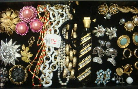 Collection Of Named Jewelry Pieces:: Collection Of Named Jewelry Pieces: Includes Several Pieces of Castlecliff, Napier, Monet, Trifari, Pastelli, Craft, Kramer & Dauplaise. 17 Pr. of Earrings, 5 Pins, 4 Necklaces, 3 Bracelets & 1