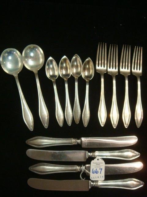 TOWLE Mary Chilton Sterling Flatware:: TOWLE Mary Chilton Sterling Flatware: Includes Four 6" Fruit Spoons, Four Old French Hollow Knives with Stainless Blades, Four 7 1/4" Forks and Two Round Bowl Soup Spoons. 12.58 Oz Minus Knives. (180-