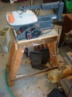 CRAFTSMAN 16" Variable Speed Scroll Saw:: CRAFTSMAN 16" Variable Speed Scroll Saw: With Stand. Model 113.236090 with Three Extra Blades. (150-300)