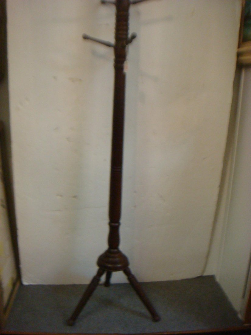 Ring Turned Mahogany Six Peg Coat Rack: (1 of 3)
