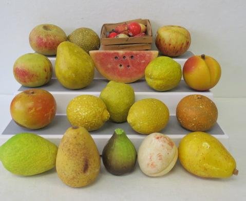 Vintage Carved Italian Alabaster Fruit: (1 of 4)