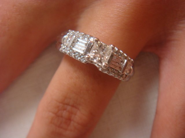 14KT White Gold Ladies Engagement Ring: (1 of 3)