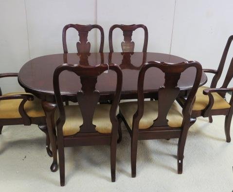 Nine Piece AMERICAN DREW Queen Anne Dining Room Set:: Nine Piece AMERICAN DREW Queen Anne Dining Room Set: Set is Table with Two Leaves, Six Dinning Room Chairs (Two Arm and Four Side), Large Glass Doored China and Server. (400-800)