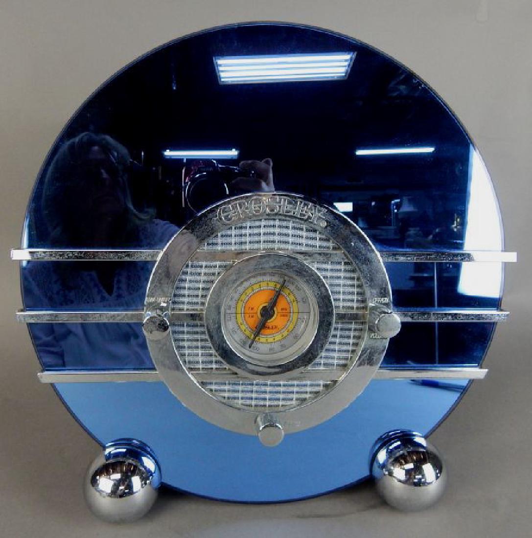 Crosley Art Deco Radio with Cassette (1 of 7)
