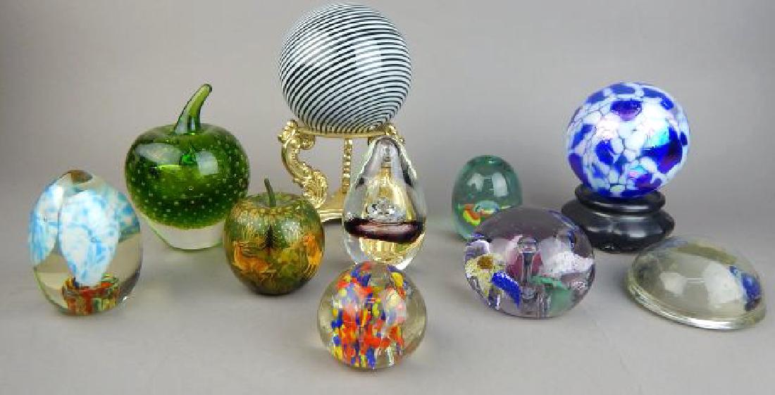 10 Art Glass Paperweights (1 of 5)