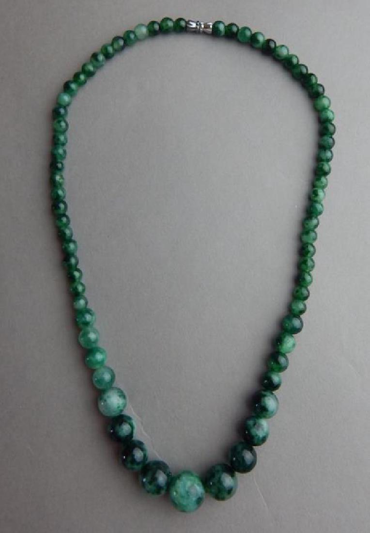 Green Jade Necklace (1 of 4)