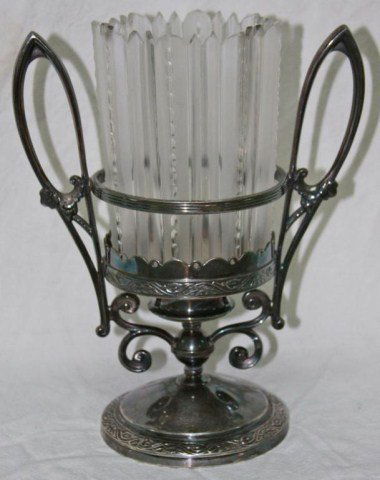 A2-51 VICTORIAN CELERY HOLDER