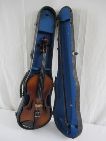 C2-2 STRADIVARIUS VIOLIN: Made in Germany.