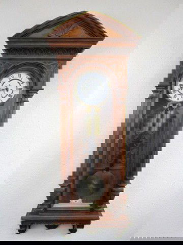 A7-5 WALNUT TIME & STRIKE WALL CLOCK: Measures 38" tall.