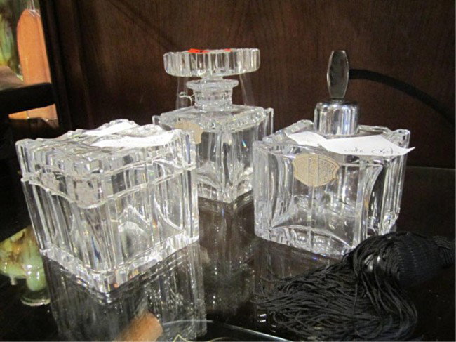 (M786) VAL ST LAMBERT 3 PIECE CRYSTAL PERFUME SET: Circa 1940 Belgium. In good condition.