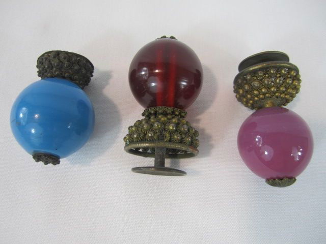 C93-7 3 CHINESE HAT FINIALS: 2 are signed. Good condition. measures 2" tall. Estimate $200 - $400