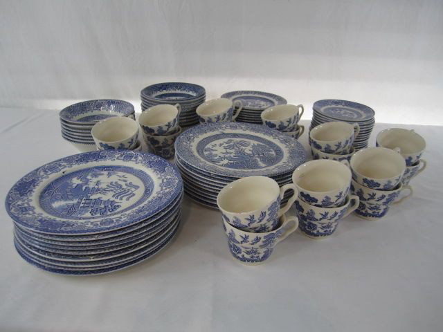 A1-1 83PCS. OF ENGLISH IRONSTONE CHINA: Estimate $200 - $400