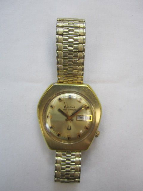 C78-36 BULOVA ACCUTRON: Estimate $100 - $300