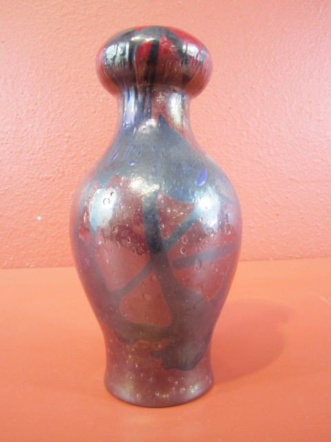 F98-16 RED & BLACK LOETZ STYLE ART GLASS VASE: Unsigned with polished pontil. Measures 11 1/2" tall. Estimate $100 - $300