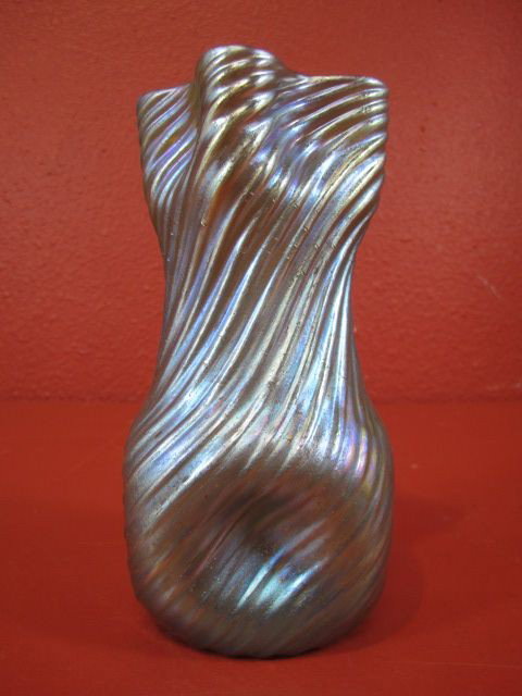 A31-16 LOETZ GLASS VASE: Blue iridescent vase with ripples. Measures 7" tall. Estimate $400 - $800