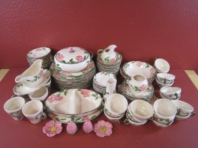 E48-1 FRANCISCAN "DESERT ROSE" 92 PC CHINA SET: Including 11 dinner plates, 11 dessert plates, 17 saucers, 23 cups, 16 small bowls, sugar, creamer, vase, salt, pepper, 2 small plates, and 6 serving pieces. Estimate $200 - $500