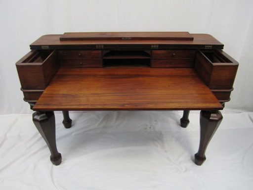 72: A19-10 ANTIQUE WALNUT SPINET DESK - 72: A19-10 ANTIQUE WALNUT SPINET DESK