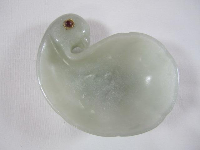 F6-2 MUGHAL CHINESE JADE PARROT WINE OR COUPE: Measures 1 1/2" x 4 1/2". Estimate $200 - $500 Starting Bid $100