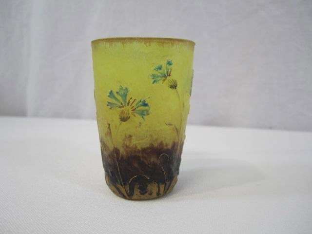 G80-31 SIGNED DAUM NANCY GLASS: Measures 2 1/4" tall. Estimate $700 - $900 Starting Bid $500