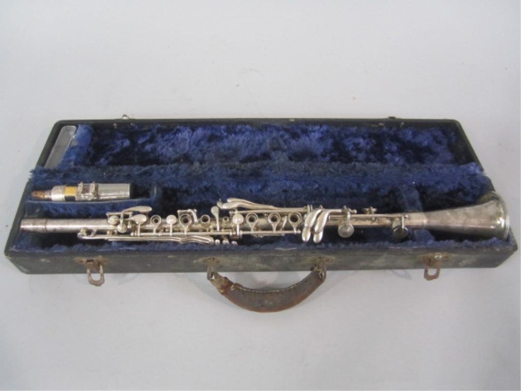 F98-4 CLARINET WITH ORIGINAL CASE: Estimate $200 - $300 Starting Bid $40