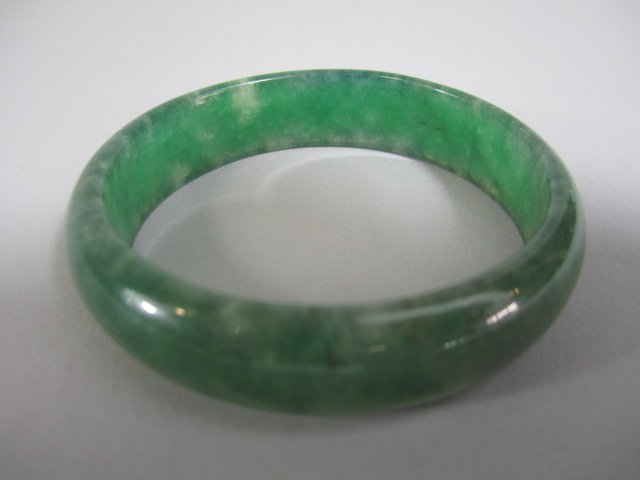 Apple green hotsell jade bangle