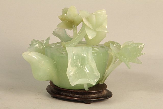 C45-39 CHINESE CARVED HARD STONE TEAPOT
